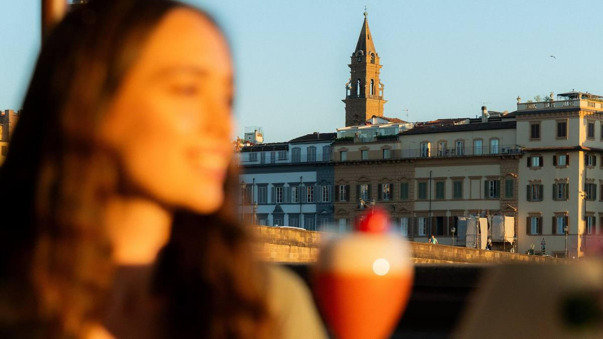 Claris Firenze seating outside